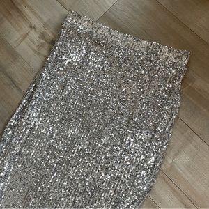 LIKE NEW Rachel Zoe Sequin Skirt Size Small